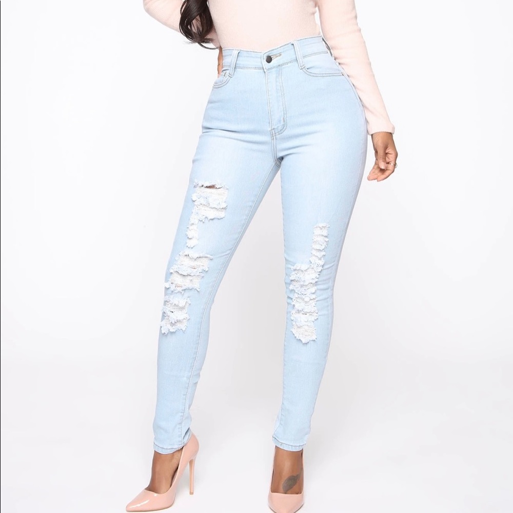 ❣️NWT-FASHIONNOVA DRIVE TO THE OCEAN JEANS